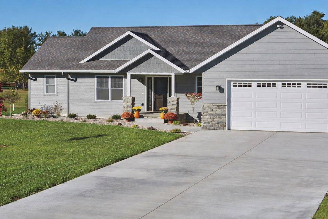 Concrete driveway building in Lawton, OK